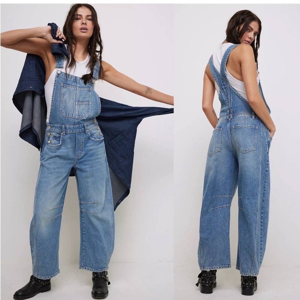Free People -- We the Free -- Blue Denim Barrel Overalls NWT Size M